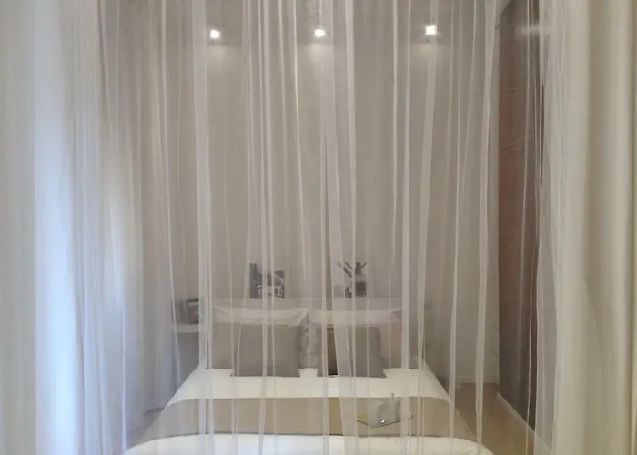 White In San Giovanni לינה וארוחת בוקר 4*