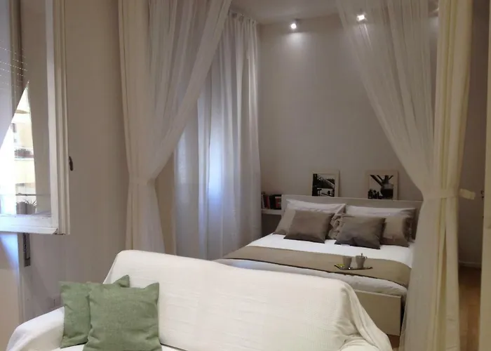 White In San Giovanni לינה וארוחת בוקר 4*